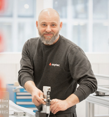 Enrico Crippa - Fertigung und Montage - Asytec - Sondermaschinenbau - Maschinenbau - Ingenieur - Maschinenbauingenieur - Maschinenbautechnik - Anlagenbau - Ingenieurbüro - Schweiz - Automatisierungstechnik - Industrie 4.0 - Steuerungstechnik - Automatisierung - Apparatebau - Maschinenbauunternehmen - Maschinenbau Schweiz Enrico Crippa - Fertigung und Montage - Asytec - Sondermaschinenbau - Maschinenbau - Ingenieur - Maschinenbauingenieur - Maschinenbautechnik - Anlagenbau - Ingenieurbüro - Schweiz - Automatisierungstechnik - Industrie 4.0 - Steuerungstechnik - Automatisierung - Apparatebau - Maschinenbauunternehmen - Maschinenbau Schweiz